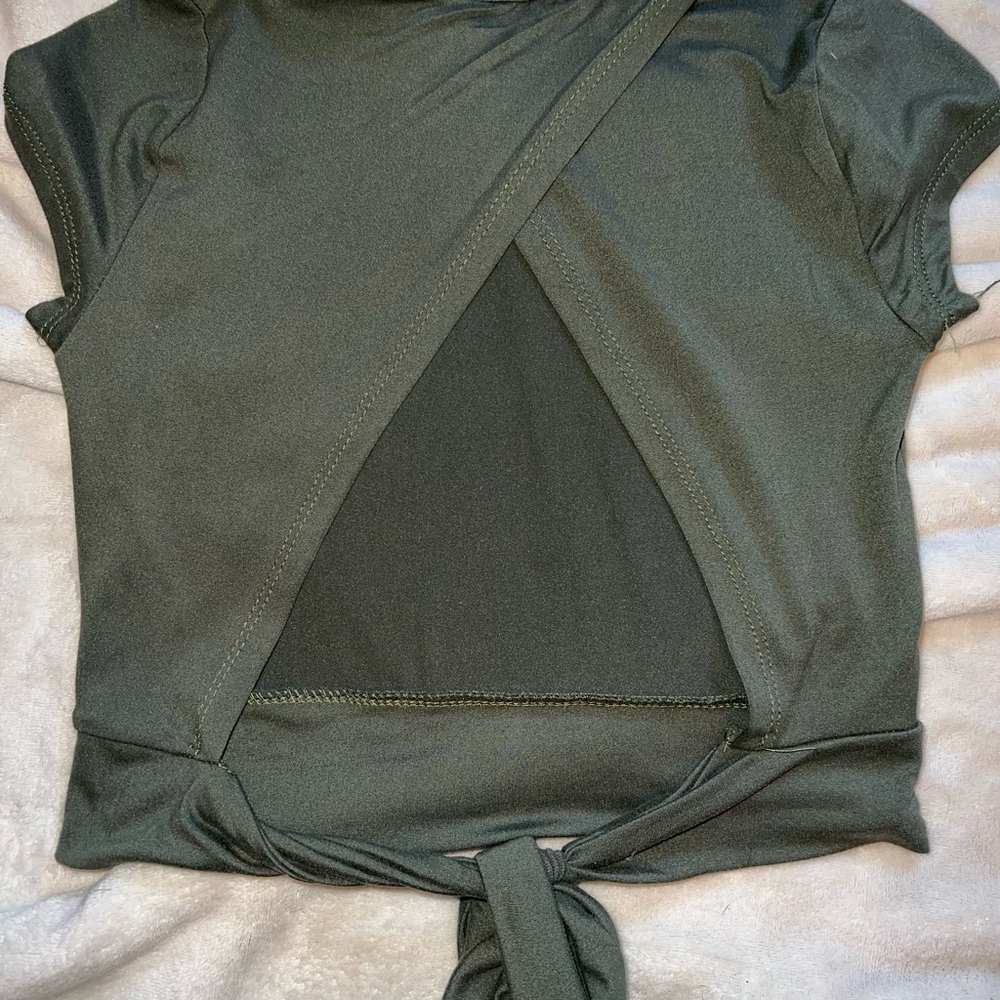 Crop top